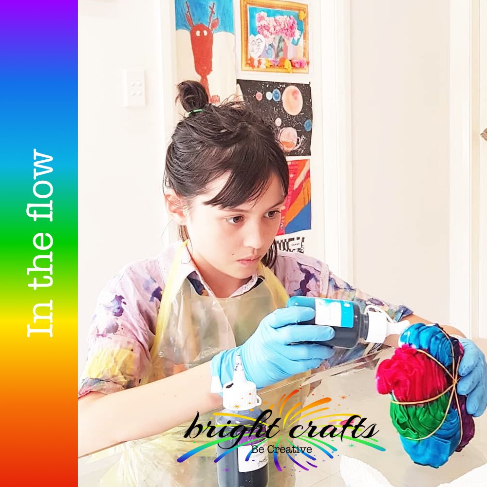 Bright Crafts Tie Dye kit child dyeing t-shirt